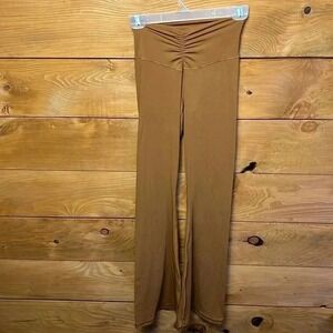 Offline by Aeri Womens Ruched High Waist Real me Crossover Flare Leggings Md Fit